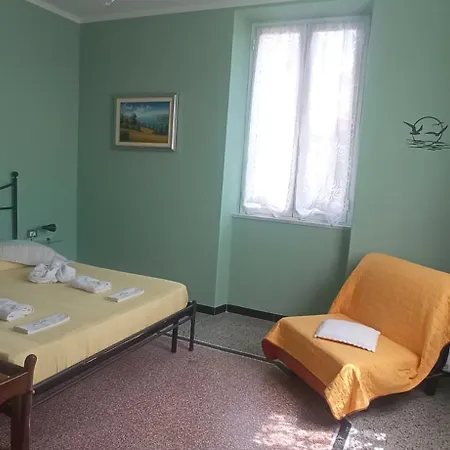 Au Cavettu Alojamento de Acomodação e Pequeno-almoço Varazze